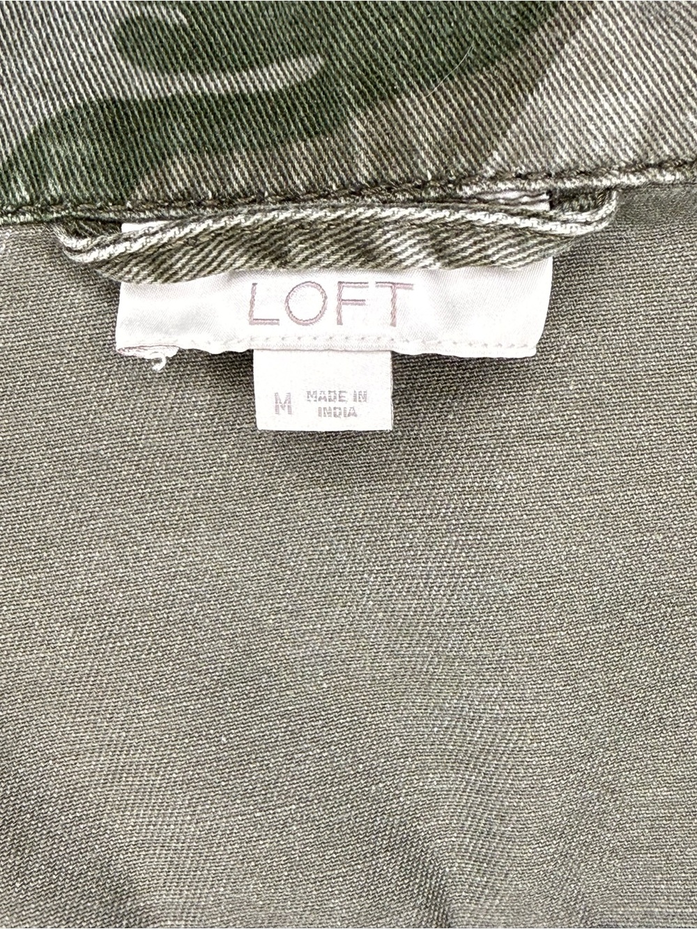 LOFT Green Camo Denim Jacket Women's Medium Cotton Button Front Utility Casual - Picture 6 of 8